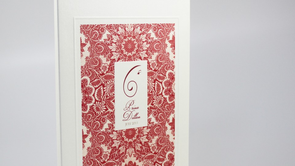 Large Tri-Fold with Pocket